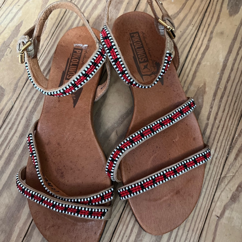 PIKOLINOS Red and Black Sandals with Beaded Straps